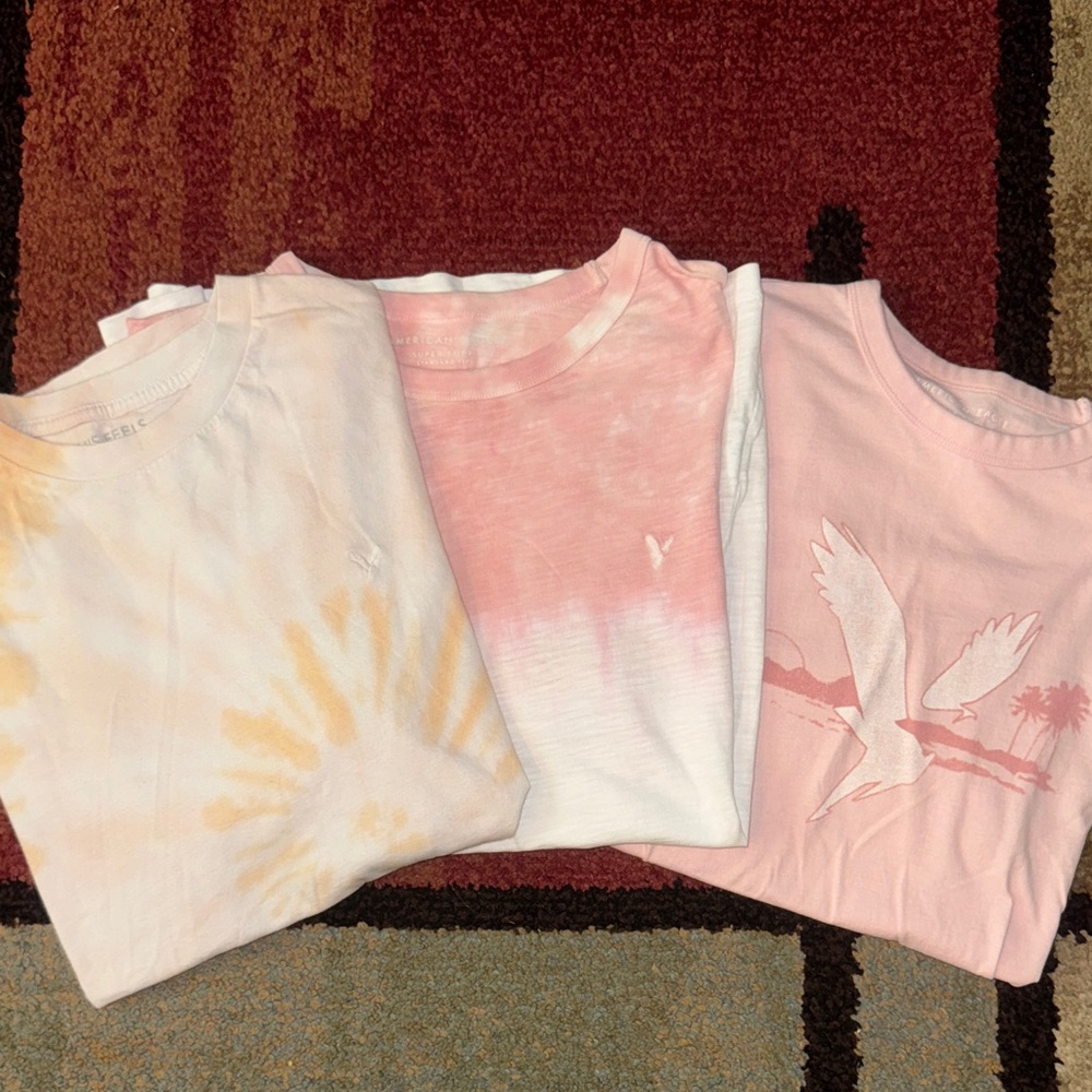 BUNDLE of 3 Men’s American‎ Eagle T-shirt’s